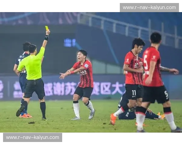 霓虹之下的巅峰博弈：当上海上港遇上东京FC，不仅仅是一场足球赛